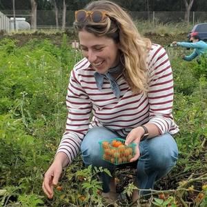 Meet your Posher, Laura